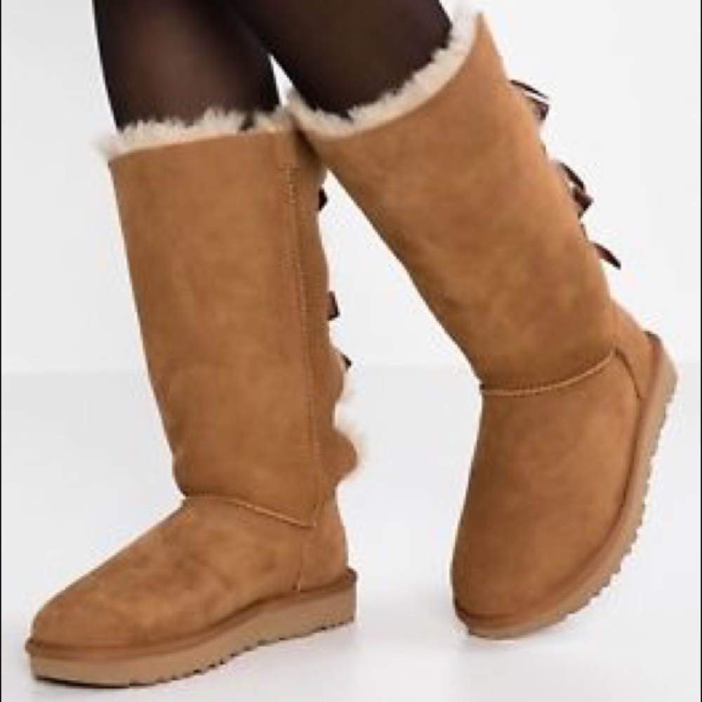 Bailey Bow Uggs (Tall)